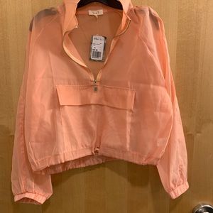 Cropped lightweight pullover